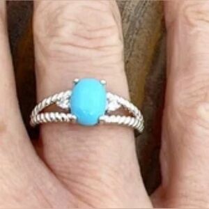 AVON Sterling Silver Simulated Turquoise Ring 1 1/2-ct stone w/CZ's  Size 6